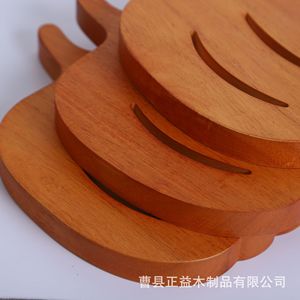 Alfombrilla aislante de calor con forma de calabaza de madera para fiestas, aperitivos, barbacoas al aire libre, posavasos, logotipo personalizable disponible - Product Image 4