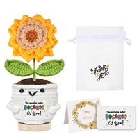 Handgemaakte gehaakte zonnebloem, gehaakte aardbei, liefdeshart, plant in pot, Valentijnsdag cadeau voor thuisdecoratie