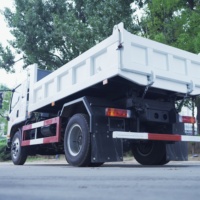 Camion benne basculante FAW Tiger VH 4x2, 180 CV, 6 roues, conduite à gauche, simple cabine, toit plat, blanc, pour matériaux de construction