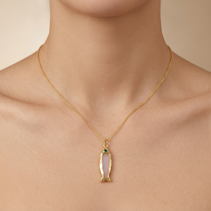 Collar de Moda Hip Hop con Colgante de Pez de Calcedonia Blanca y Ojo de Esmeralda CZ, Cadena de Latón con Electroformado en Oro de 18k - Product Image 2
