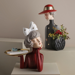 Chica de estilo de moda con globo regalo de arte interior figura de dibujos animados pintada a mano elegante resina chica estatuilla sosteniendo globo - Product Image 1