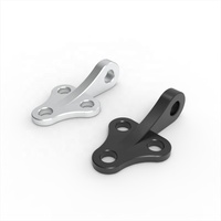 Pièces de support de manchon d'arbre fixe en aluminium de fraisage CNC à 5 axes personnalisées Pièces de machines de suspension à bras porteur élevé