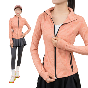 ชุดวิ่งที่ได้รับการออกแบบมาให้มีคุณสมบัติดูดซับความชื้นและซับในป้องกันรังสียูวีเหมาะสำหรับการเดินป่า - Product Image 6