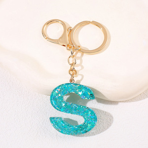 Chaîne de suspension pour tasse d'<span class=keywords><strong>eau</strong></span> et porte-clés à vingt-six lettres, style luxe léger et simple, pendentif de sac pour femme au design original - Product Image 4