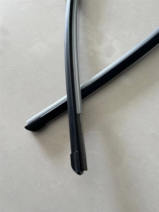 Nuovissimi <span class=keywords><strong>occhiali</strong></span> per tergicristallo universale per auto realizzati in gomma naturale per vendita all'ingrosso - Product Image 4