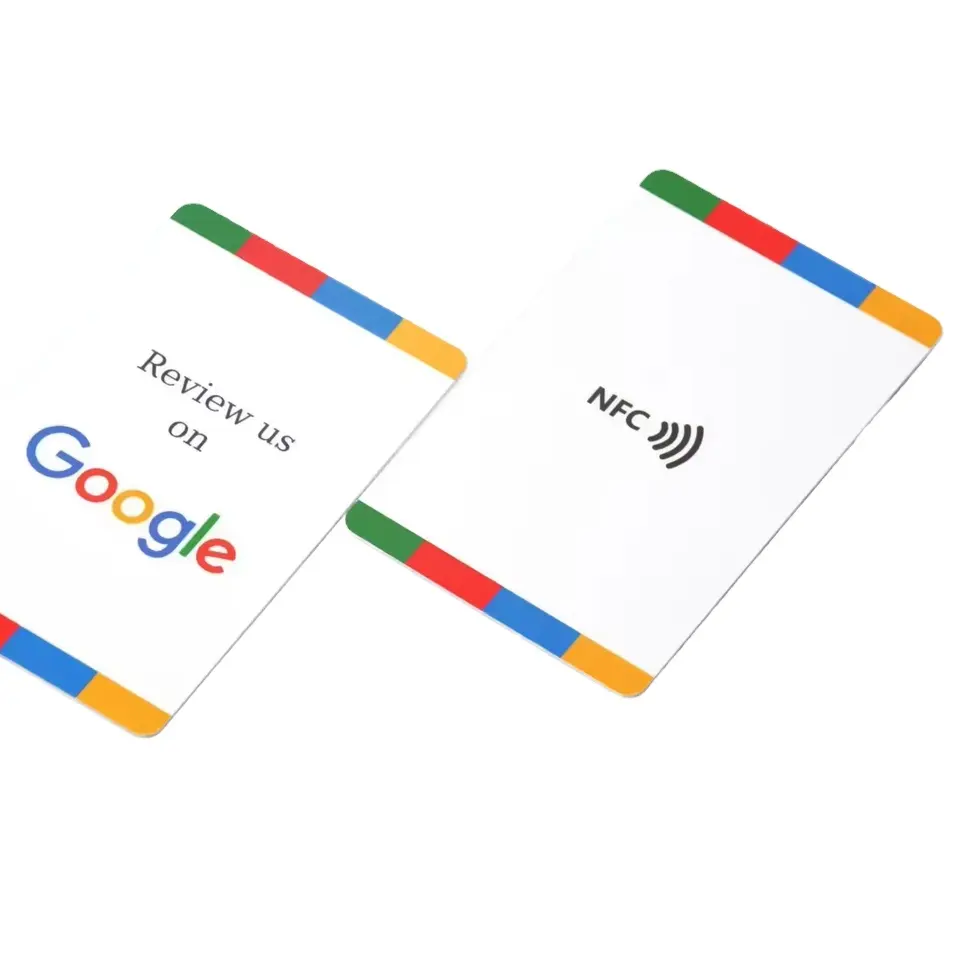 Échantillon gratuit de carte RFID NFC 13.56MHz personnalisée étanche PVC et PET QR Tap pour Business Ins sur Facebook TikTok Google Review