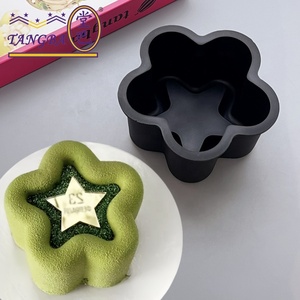 <span class=keywords><strong>Moule</strong></span> à mousse étoile tridimensionnelle Tangba unique de 4 pouces avec outil à gâteau en silicone de qualité alimentaire personnalisable en forme d'étoile concave - Product Image 3