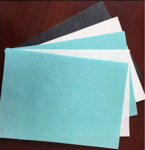 Tissu en <span class=keywords><strong>feutre</strong></span> de Polyester résistant à l'humidité tissu en Polyester gétextile pour membrane en rouleau imperméable à l'asphalte auto-adhésive - Product Image 2