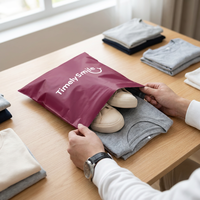 Enveloppes en polyéthylène recyclables écologiques avec logo personnalisé pour l'expédition de vêtements pour les marques durables
