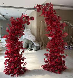 การจัดดอกไม้ซุ้มเป็นฮอร์นดอกกุหลาบงานแต่งงานฉากหลังซุ้มดอกไม้ผ้าไหมเทียมการตกแต่งซุ้ม - Product Image 6