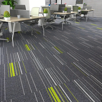 Dalles de moquette commerciales modernes Liuguang en polypropylène 50x50 pour bureaux – Vente chaude
