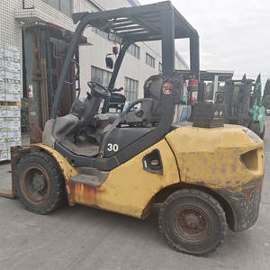 מלגזה דיזל משומשת מדגם קומטסו FD30T-17-C-3, מנוע יפני מקורי, 3 טון, גובה הרמה 4500 מ\\\"מ, דגם 3. - Product Image 2