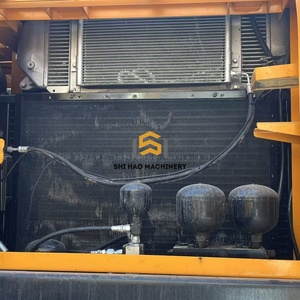 Excavadora de Ruedas HYUNDAI 210W-9T Usada de 21 Toneladas para Proyectos de Construcción Pesada y Demolición - Product Image 4