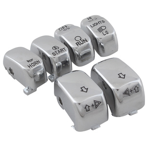 Kit di 6 Tappi per Interruttori Manubrio Cromati in ABS, Ricambi per <span class=keywords><strong>Harley</strong></span> Sportster Dyna Softail Road King <span class=keywords><strong>V</strong></span> <span class=keywords><strong>Rod</strong></span> dal 1996 al 2017 - Product Image 3