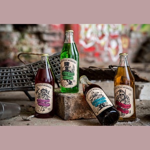 Bán buôn tùy chỉnh sang trọng Kích cỡ khác nhau <span class=keywords><strong>200</strong></span> <span class=keywords><strong>ml</strong></span> 250 <span class=keywords><strong>ml</strong></span> 500 <span class=keywords><strong>ml</strong></span> bia thủy tinh nước giải khát chai nước trái cây với vương miện Nắp - Product Image 2