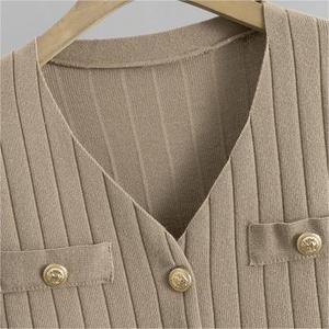 ชุดเซ็ต 3 ชิ้น เสื้อเวสต์ทรงเข้ารูป เสื้อคาร์ดิแกนถัก กางเกงขายาวทรงกว้าง แฟชั่นสำหรับผู้หญิง - Product Image 5