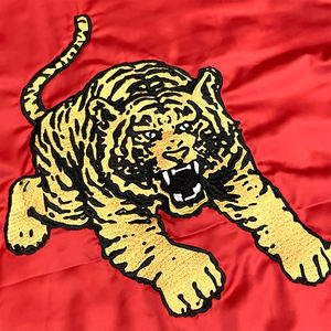 Chaqueta de satén Diseño de bordado personalizado Chaqueta de bombardero de béisbol vintage retro elástica acanalada - Product Image 6