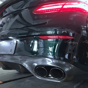 ดิฟฟิวเซอร์กันชนหลังสำหรับ Mercedes Benz C238 E53 E63s พร้อมครีบสปอยเลอร์และปลายท่อไอเสีย - Product Image 4