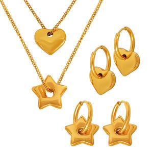Set di Accessori Femminili con Collana Semplice a Forma di Stella Portafortuna e Orecchini Freschi Abbinabili, Effetto Ringiovanente - Product Image 5