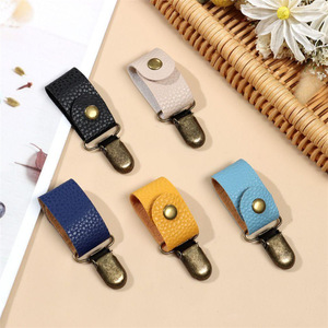 Clip de sombrero de cuero PU, cortador de sombrero de pico de pato multifuncional para viaje - Product Image 4