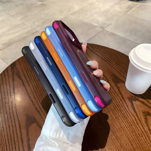 เคสโทรศัพท์ซิลิโคนใสระบบแม่เหล็กสำหรับ iPhone 18 Pro Max 17 Pro ที่ครอบชาร์จแบบไร้สายกันกระแทก - Product Image 3