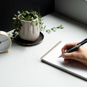 高品質無料サンプル販促用プラスチック安い学生カスタムロゴブラック0.7mm格納式ジェルインクペンクリック卸売 - Product Image 6