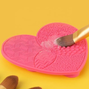 Heart-shaped <b>Silicone</b> Scrubbing Pad Eco-friendly Tear-resistant Soft Dual-use Makeup Brush Beauty Sponge Powder Puff Cleaning - Product Image 3