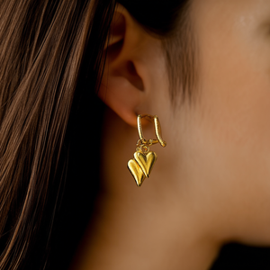 Boucles d'oreilles pendantes tendance en acier inoxydable 316L plaqué or PVD avec breloque cœur, bijoux élégants pour femmes - Product Image 3