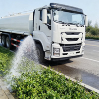Camion-citerne à eau en acier inoxydable 1Suzu 6X4 pour le transport d'eau potable et l'arrosage des rues, directement de l'usine