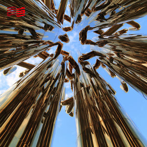 Mostre all'aperto di sculture in metallo che mostrano arte astratta di artisti locali e opere in metallo mostrano lo spirito della comunità - Product Image 5