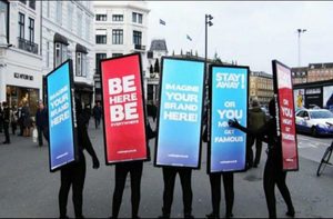 2024 sáng tạo kích thước nhỏ chất lượng cao di động di động Led Ba lô hộp đèn đi bộ biển quảng cáo với màn hình LED - Product Image 4