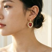 Boucles d'oreilles pendantes en forme de cœur doré étincelant, double halo, pierre rouge, cage à quatre pierres, bijoux de mode pour femme, cadeau