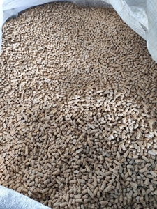 Pellets de Madera de Biomasa Comprimida 100% Naturales para Calderas y Sistemas de Calefacción Industrial - Product Image 2