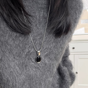 Collar Largo de Cadena de Serpiente de Hierro Geométrico Estilo Coreano para Mujer, Lujo de Alta Gama, Cadena para Suéter de Otoño/Invierno con Piedra Natural - Product Image 4