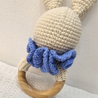 Hochet en bois pour bébé, lapin de Pâques au crochet, mobile de gym, jouets à hochet pour bébé, jouet lapin tricoté, cadeaux de naissance, décoration pour bébé et enfant
