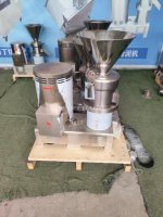 Automatische ui-, knoflook-, gember-, groente- en fruitpasta-maler met motor voor bakkerijen en fruitverwerkingsbedrijven