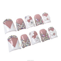 Faux ongles artificiels faits à la main, strass 3D, brillants, couverture complète, pointe française, faux ongles, bec de canard, ongles à presser