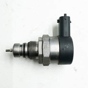 0281002494 A6110780449 13537805733 13537788685 Régulateur de pression de carburant à rampe commune Diesel pour Mercedes Benz W203 <span class=keywords><strong>W211</strong></span> <span class=keywords><strong>E320</strong></span> <span class=keywords><strong>CDI</strong></span> - Product Image 4