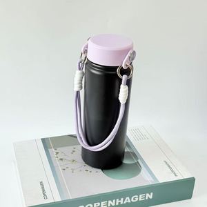 Nouvelle Bouteille Isotherme Grande Capacité en Acier Inoxydable 304 Écologique, Sûre pour l'Eau Bouillante, avec Couvercle et Poignée, Maintien Thermique 12-24 Heures - Product Image 4