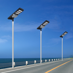 Lampadaire solaire LED 80W IP66 pour autoroute, batterie LiFePO4 240Wh, durée de vie 5 ans, lumière du jour 6000K, 12800 <span class=keywords><strong>lumens</strong></span>, angle de faisceau 70° - Product Image 2
