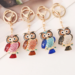 سلسلة مفاتيح ثلاثية الأبعاد للبومة من حجر الراين زينة رائعة عصرية كرتونية على شكل حيوان شعبية سلسلة مفاتيح مجوهرات رائجة - Product Image 1