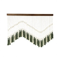 Décoration murale en macramé Hemasa Fashions, motif feuillage vert sauge et blanc, avec pompons perlés, style bohème, scènes naturelles