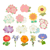 Vente en gros de pin's en émail métallique 3D en relief, thème floral, pin's de revers personnalisés, colorés et mignons, pour cadeaux promotionnels d'entreprise
