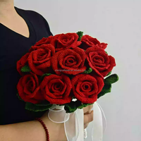 Künstliche Blumen Romantische Moderne Baumwollstoff Handgemachte Häkel-Einzelne Große Rote Rosen für Halloween-Geschenk Ehefrau Ewige Rose Geschenk