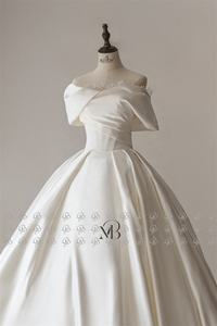 فستان زفاف ميلي برايدل QD06219 بأكمام قصيرة وبدون أكتاف مع ذيل طويل للعروس - Product Image 3