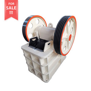 Planta trituradora portátil montada sobre neumáticos con trituradora de mandíbulas y cono para la fabricación de agregados y operaciones mineras - Product Image 1