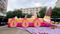 Parc de jeux gonflable commercial en PVC sur le thème du gorille et des en-cas roses, aire de jeux gonflable pour enfants