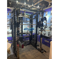 Machine Smith multifonction avec triple blocs de poids de 80 kg, presse à jambes, rack de musculation et entraîneur à câble – Équipement de gym