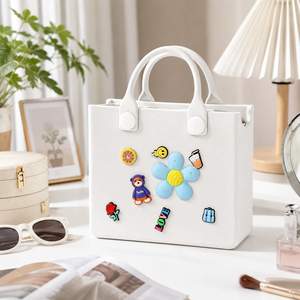 Bolsa de Mano Grande Impermeable con Apliques de Dibujos Animados, de Fieltro No Tejido Blanco, Ligera, Informal, para Uso Diario, con Dos Asas y Parte Superior Abierta - Product Image 4