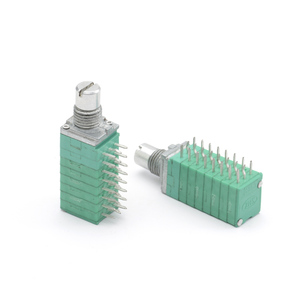 Potenziometri Rotativi a Film di Carbonio con Albero Metallico da 9mm, Colore Verde, per Amplificatori di Potenza, Reostati - Product Image 3